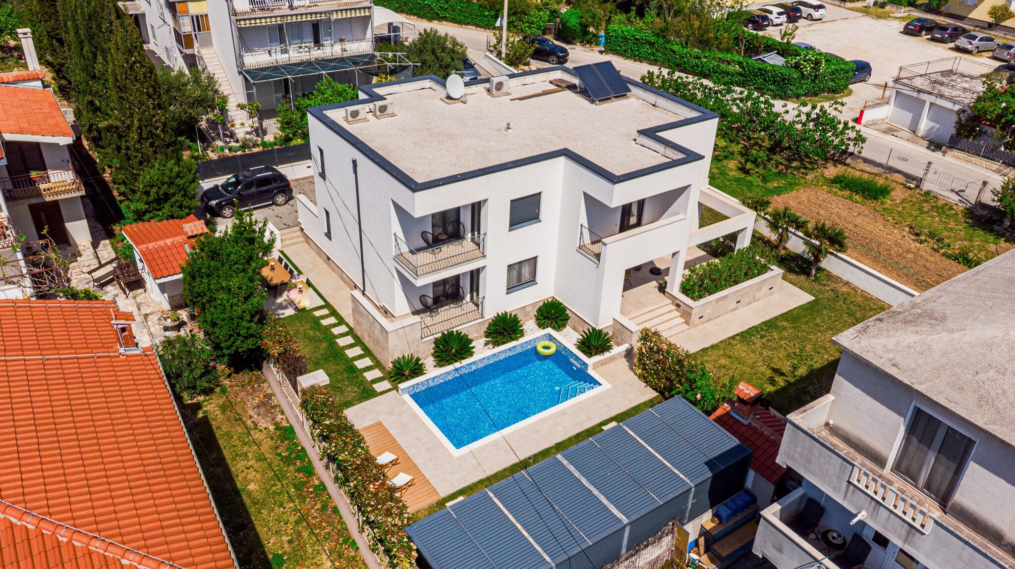 Aerial view of Villa Sobin, its private pool and garden